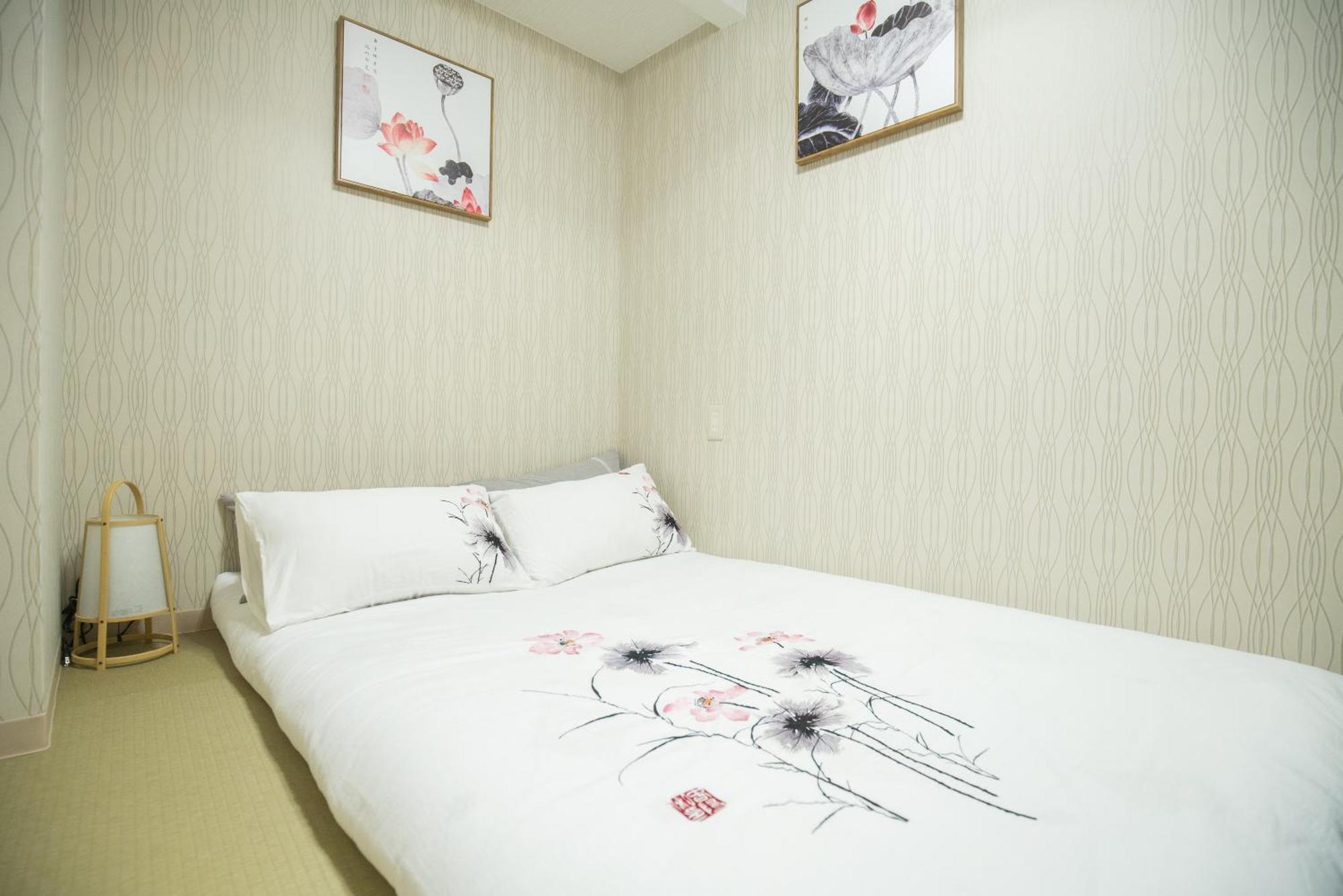 Apartment 共享露台日本橋駅步行3分钟道顿堀市中心三室一厅公寓房302房间